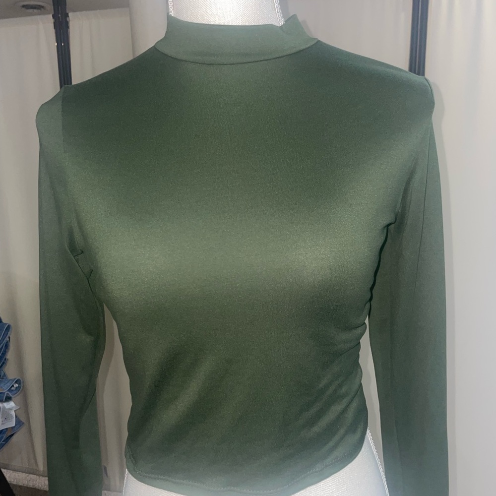 Green mock neck long sleeve